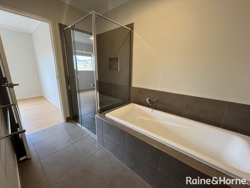 Photo - 46 Sacred Drive, Sunbury VIC 3429 - Image 24