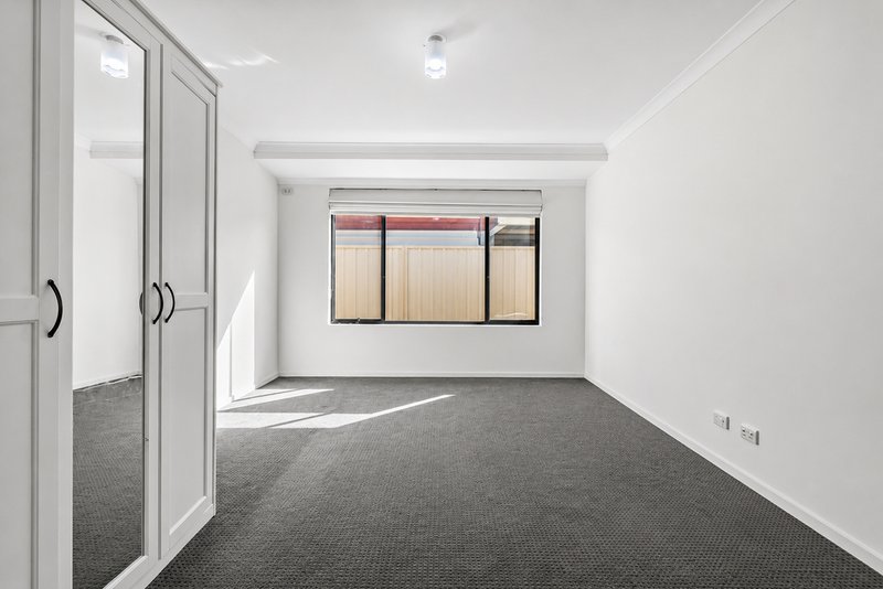 Photo - 46 Sanctuary Drive, Bertram WA 6167 - Image 5