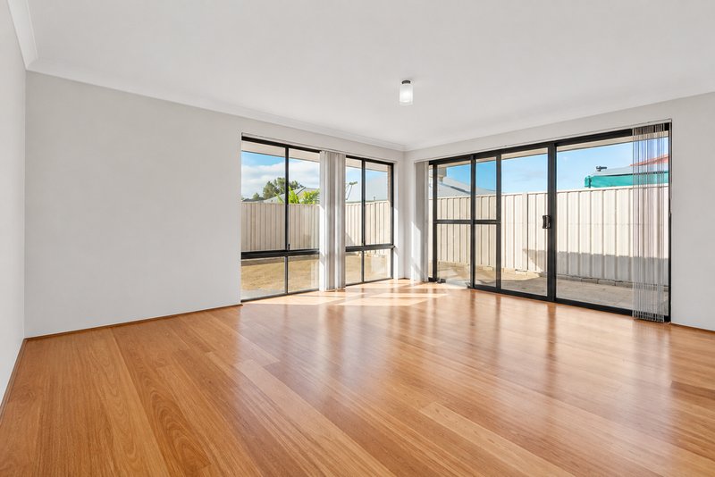 Photo - 46 Sanctuary Drive, Bertram WA 6167 - Image 13