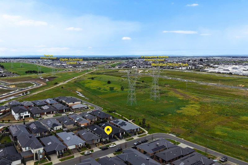 Photo - 46 Scenery Drive, Clyde North VIC 3978 - Image 20