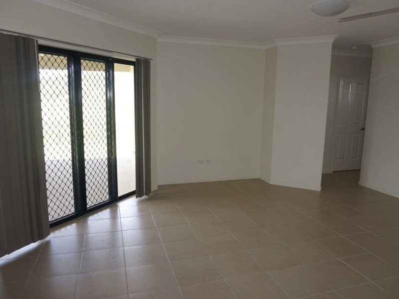 Photo - 46 Scenic Crescent, Bowen QLD 4805 - Image 8