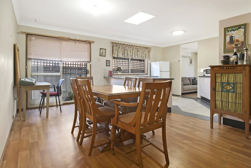 Photo - 46 Sea Eagle Cres , Green Valley NSW 2168 - Image 2