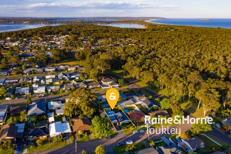 Photo - 46 Second Avenue, Toukley NSW 2263 - Image 6