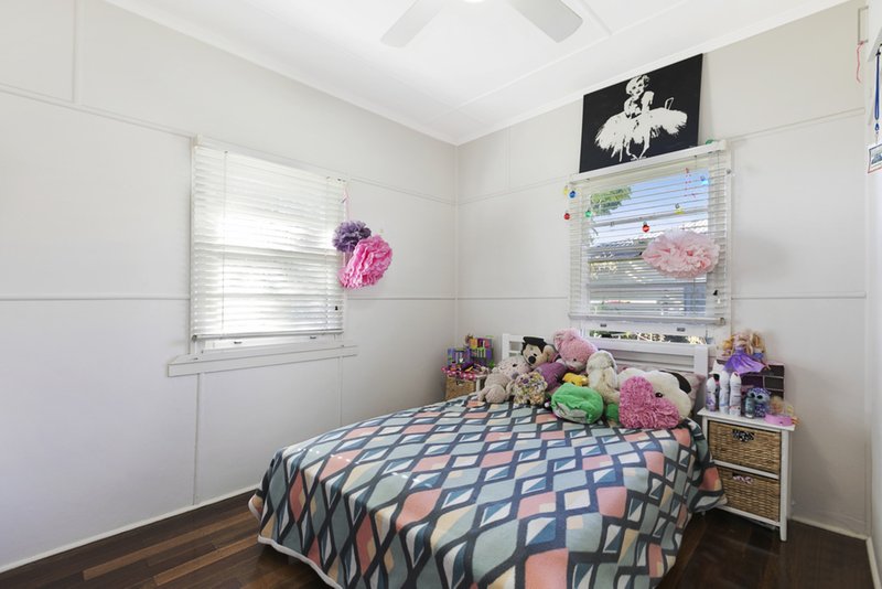 Photo - 46 Sibley Road, Wynnum West QLD 4178 - Image 8