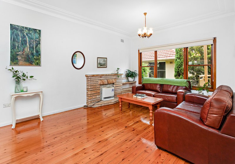 Photo - 46 Stanleigh Crescent, West Wollongong NSW 2500 - Image 5