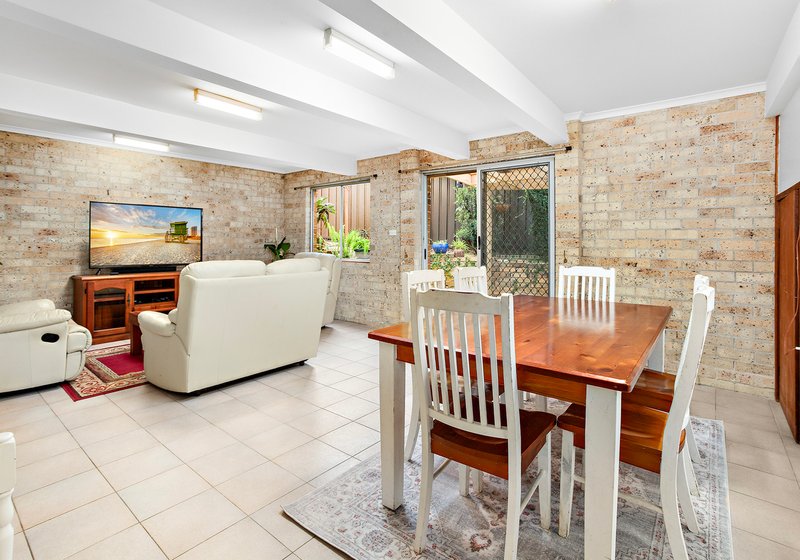 Photo - 46 Stanleigh Crescent, West Wollongong NSW 2500 - Image 15