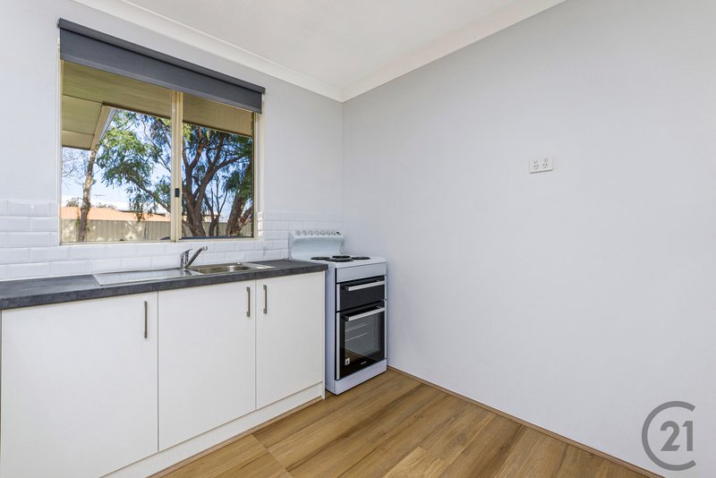 Photo - 46 Steerforth Drive, Coodanup WA 6210 - Image 3