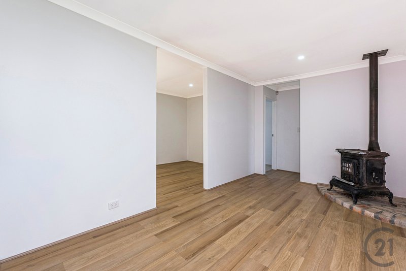 Photo - 46 Steerforth Drive, Coodanup WA 6210 - Image 12