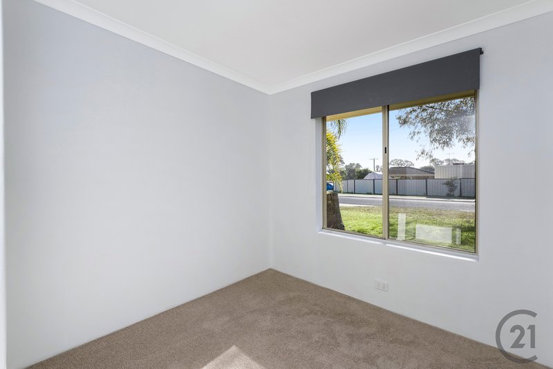 Photo - 46 Steerforth Drive, Coodanup WA 6210 - Image 21
