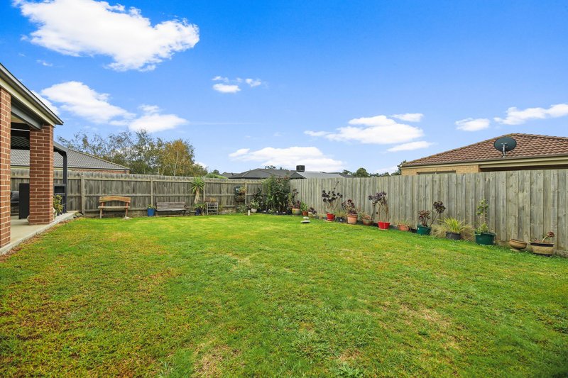 Photo - 46 Summerhill Boulevard, Drouin VIC 3818 - Image 19