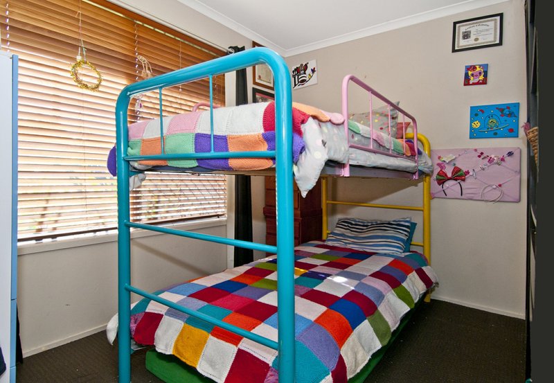 Photo - 46 Sunscape Drive, Eagleby QLD 4207 - Image 9