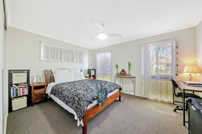 Photo - 46 Susan Avenue, Kippa-Ring QLD 4021 - Image 6