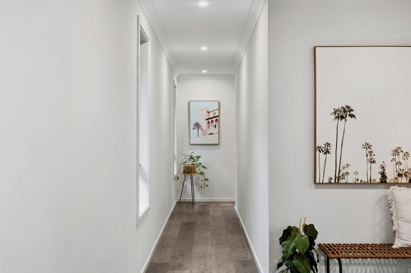 Photo - 46 Sutton Avenue, Seacombe Gardens SA 5047 - Image 5
