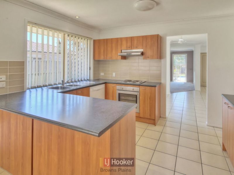 Photo - 46 Tennessee Way, Berrinba QLD 4117 - Image 2