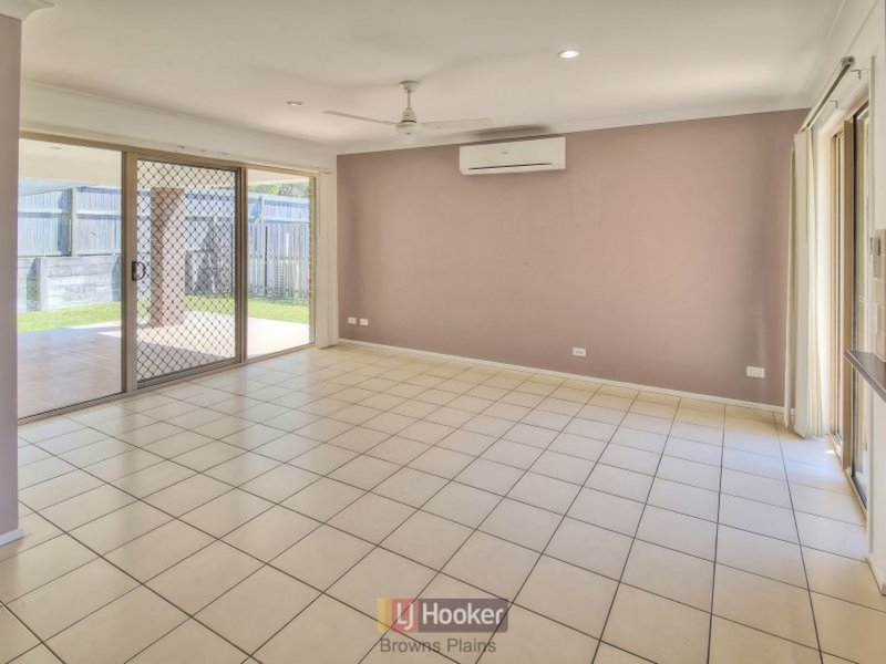 Photo - 46 Tennessee Way, Berrinba QLD 4117 - Image 3