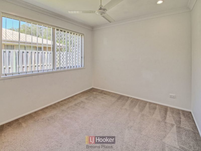 Photo - 46 Tennessee Way, Berrinba QLD 4117 - Image 11