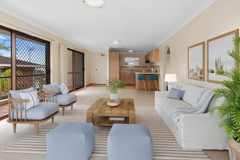 Photo - 4/6 Twelfth Avenue, Palm Beach QLD 4221 - Image 3