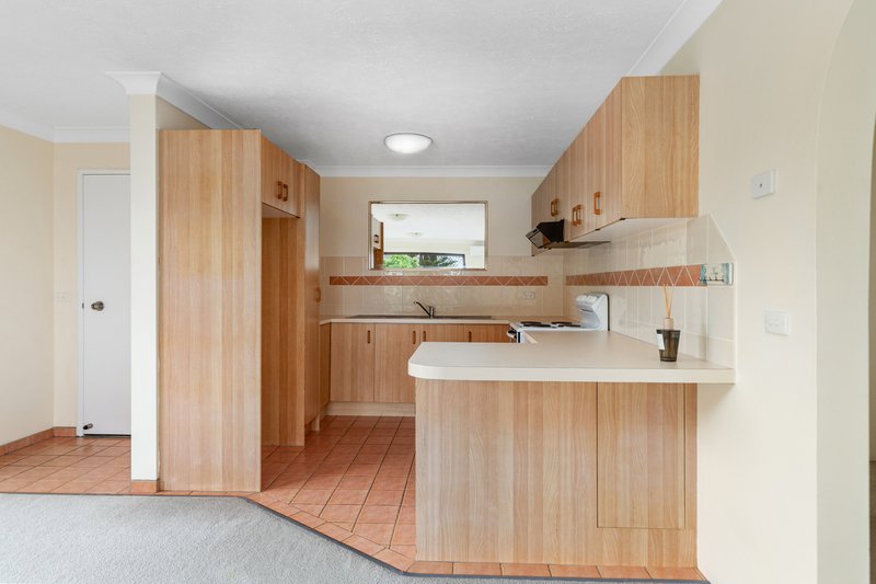 Photo - 4/6 Twelfth Avenue, Palm Beach QLD 4221 - Image 4