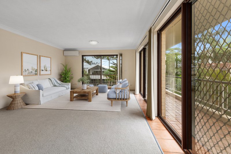 Photo - 4/6 Twelfth Avenue, Palm Beach QLD 4221 - Image 6