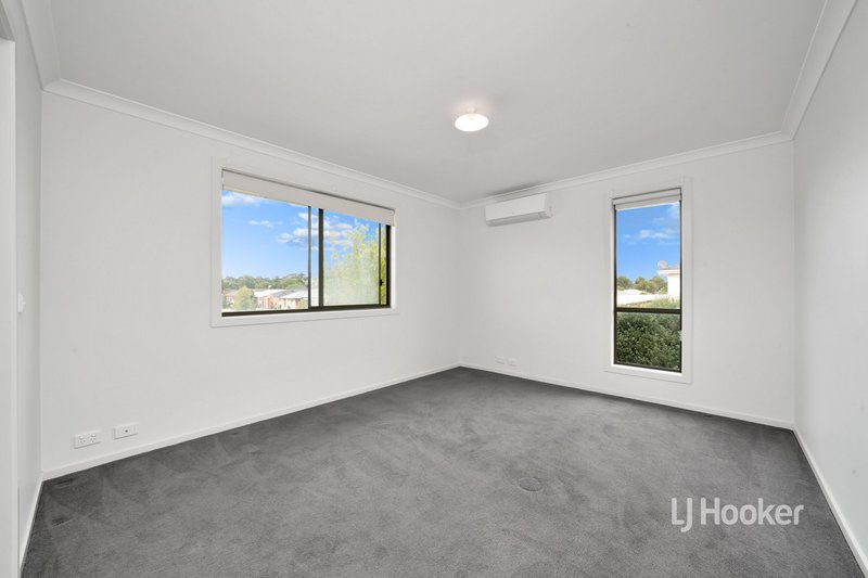 Photo - 46 Valencia Boulevard, Doreen VIC 3754 - Image 11