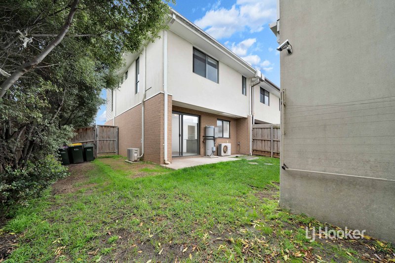 Photo - 46 Valencia Boulevard, Doreen VIC 3754 - Image 14