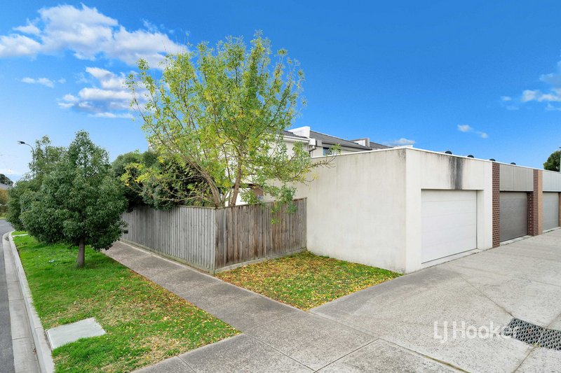 Photo - 46 Valencia Boulevard, Doreen VIC 3754 - Image 15