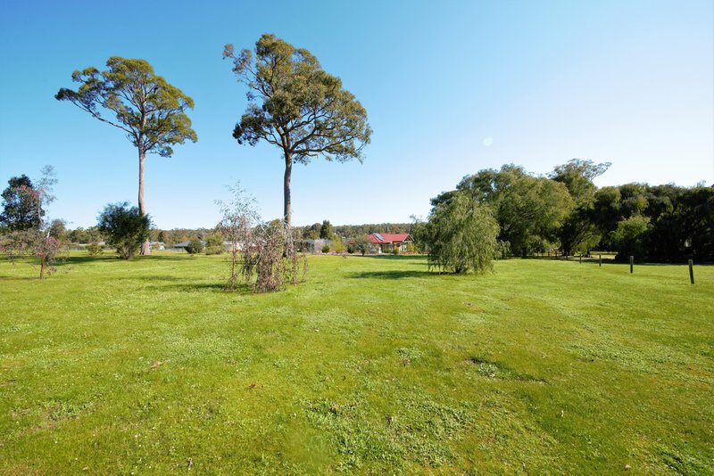 46 Valley Way, Nannup WA 6275