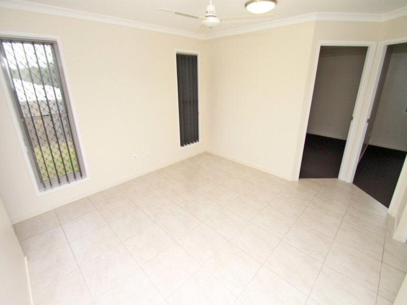 Photo - 46 Victoria Avenue, Glen Eden QLD 4680 - Image 11