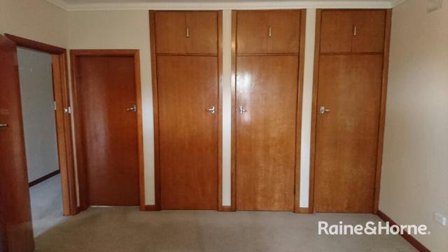 Photo - 46 Vittoria , Bathurst NSW 2795 - Image 8