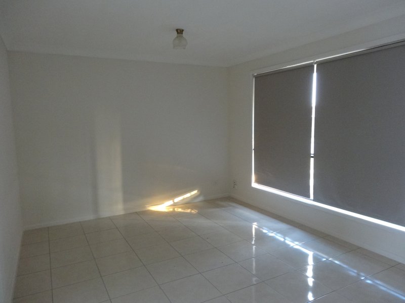 Photo - 46 Wagtail Drive, Deception Bay QLD 4508 - Image 7