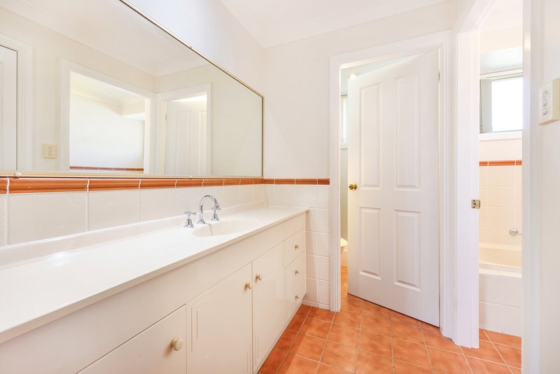 Photo - 46 Wahroonga Drive, Tamworth NSW 2340 - Image 10