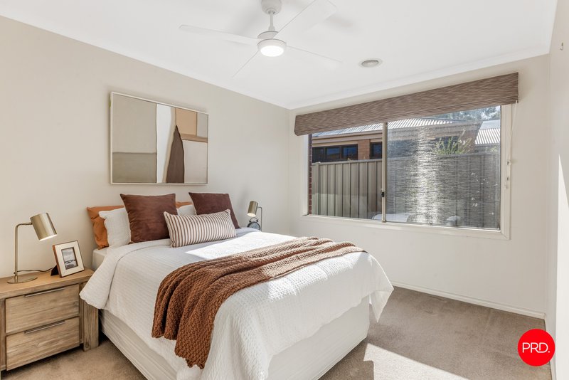 Photo - 46 Waterview Drive, White Hills VIC 3550 - Image 13