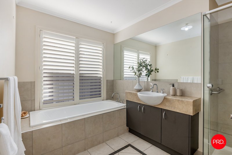 Photo - 46 Waterview Drive, White Hills VIC 3550 - Image 16