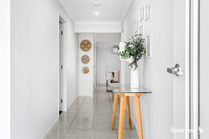 Photo - 46 Whistler Place, Pallara QLD 4110 - Image 2