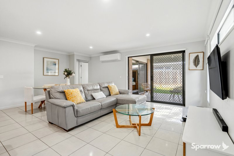 Photo - 46 Whistler Place, Pallara QLD 4110 - Image 7
