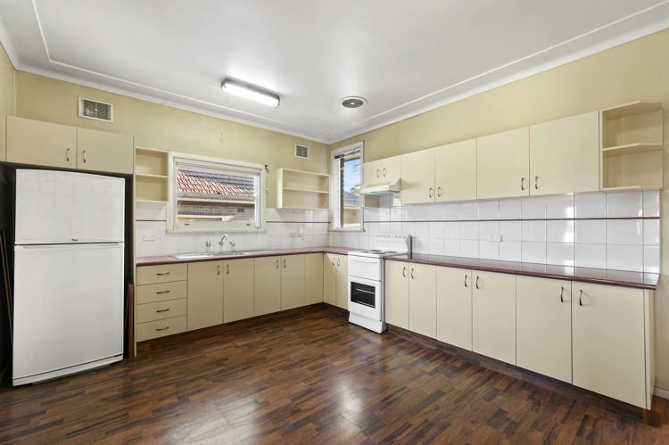 Photo - 46 William Street, Merrylands NSW 2160 - Image 2