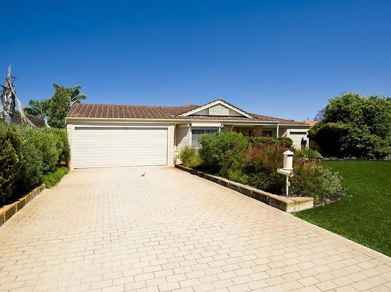 46 Woodleigh Gardens, Ballajura WA 6066