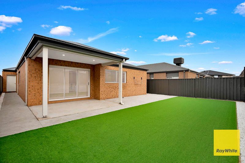 Photo - 46 Yellowstone Drive, Truganina VIC 3029 - Image 13