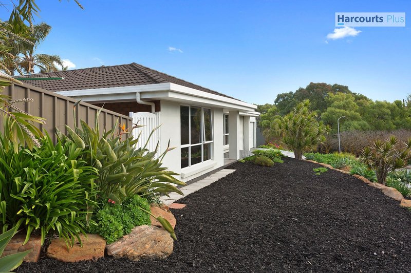 Photo - 46 Zwerner Drive, Hallett Cove SA 5158 - Image 2