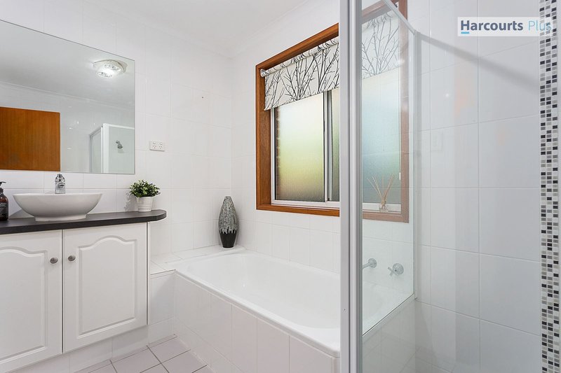 Photo - 46 Zwerner Drive, Hallett Cove SA 5158 - Image 13