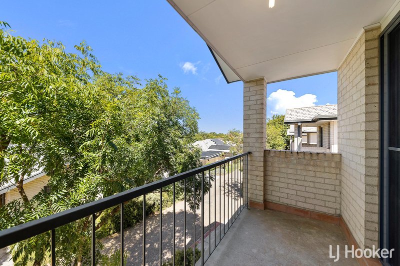 Photo - 4/60 Benaroon Circuit, Amaroo ACT 2914 - Image 9