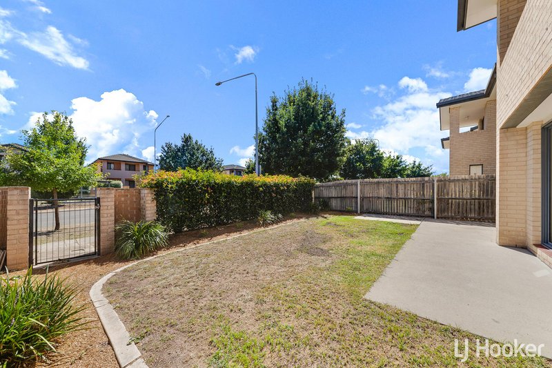 Photo - 4/60 Benaroon Circuit, Amaroo ACT 2914 - Image 11