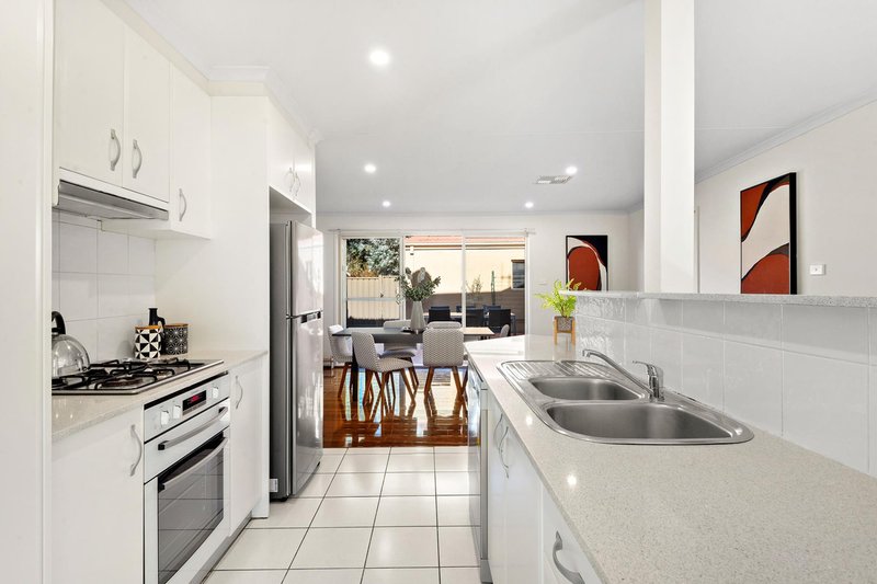 Photo - 4/60 Boldrewood Street, Turner ACT 2612 - Image 7