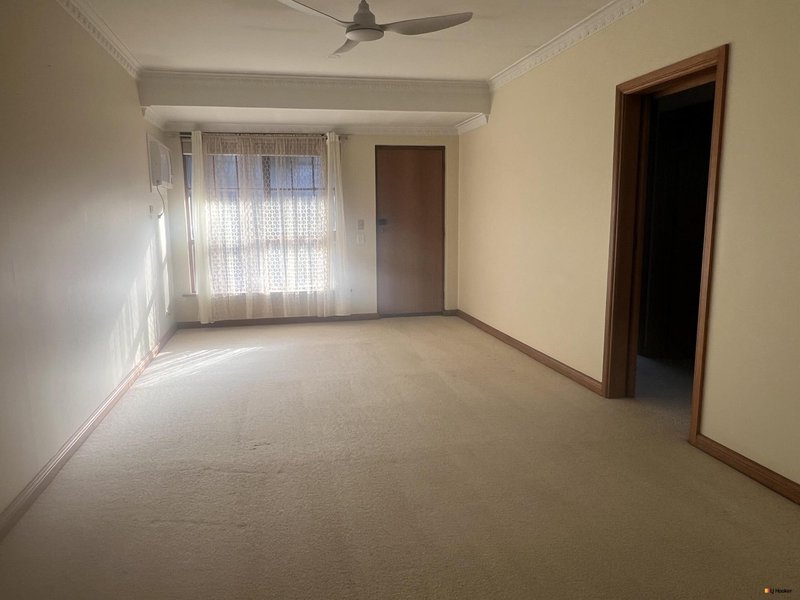 Photo - 4/60 Corn Street, Old Reynella SA 5161 - Image 2