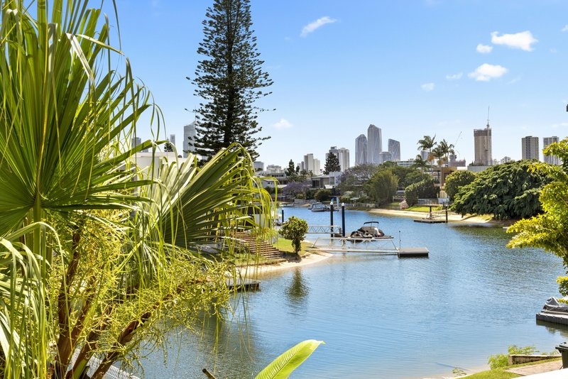 4/61-63 Hooker Boulevard, Broadbeach Waters QLD 4218