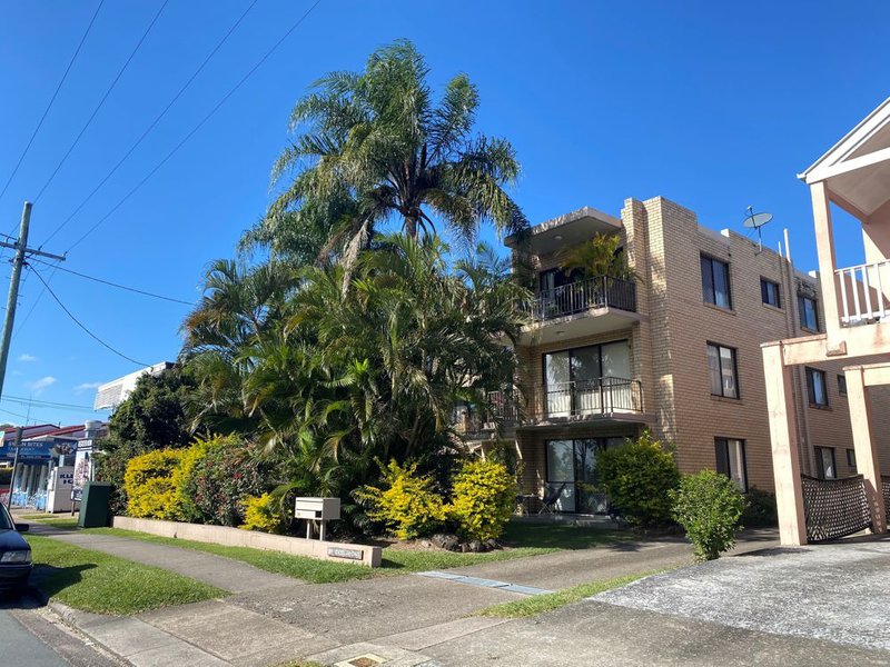 Photo - 4/61 Bradman Avenue, Maroochydore QLD 4558 - Image 7