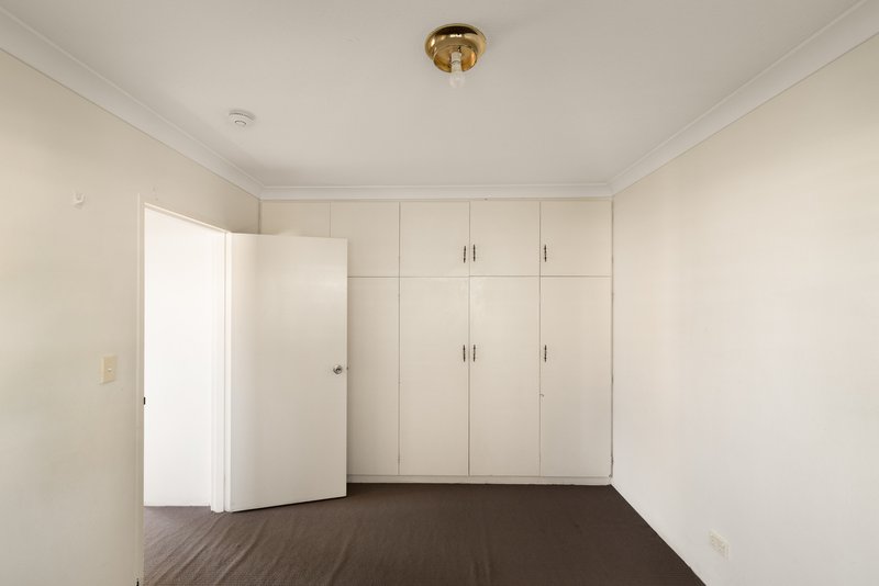 Photo - 4/61 Denman Street, Greenslopes QLD 4120 - Image 9