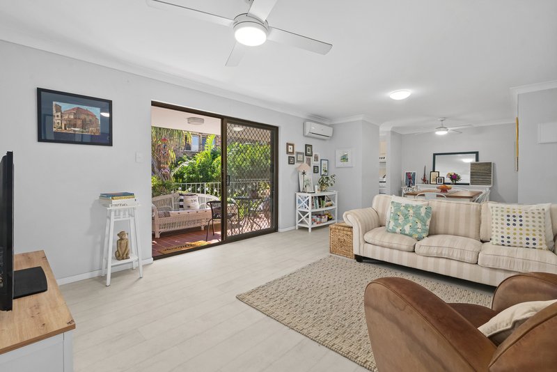 Photo - 4/61 Real Street, Annerley QLD 4103 - Image 1