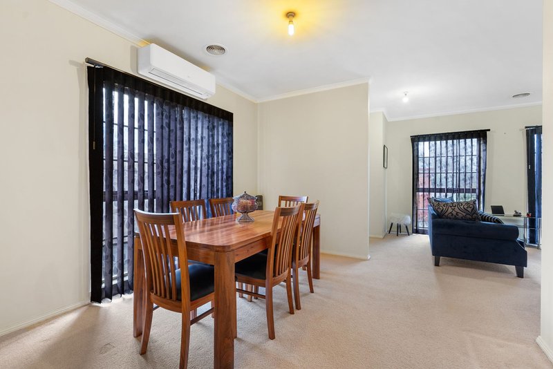 Photo - 4/61 Simpson Street, Ballan VIC 3342 - Image 9