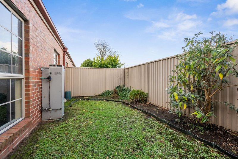 Photo - 4/61 Simpson Street, Ballan VIC 3342 - Image 13